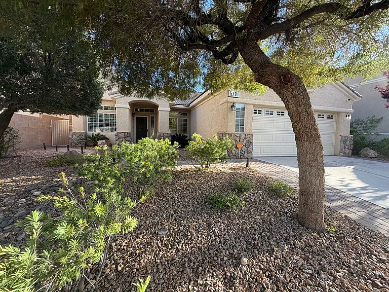 5791 Magini Ave — Photo 2