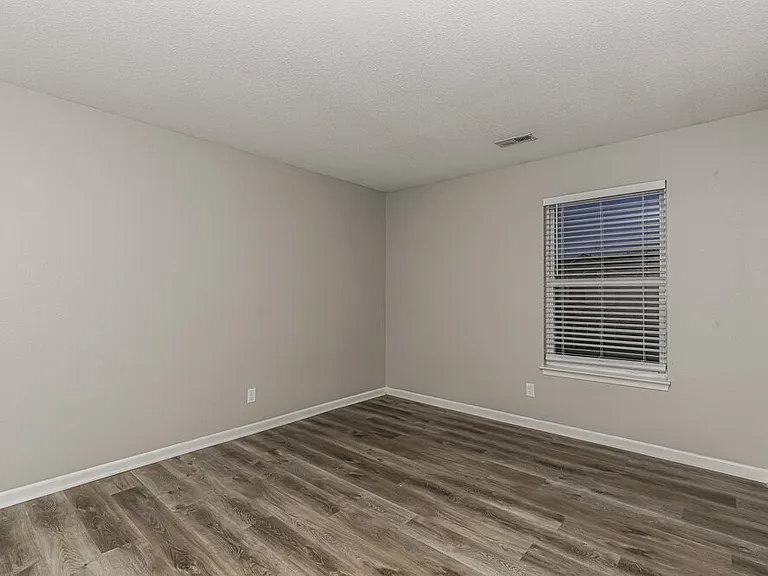 333 Sunburst Ln — Photo 11