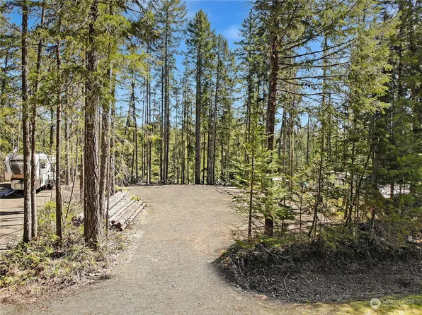 121 Dogleg Place, Hoodsport, WA 98548