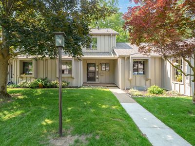 3745 Cedaridge Rd, Kalamazoo, MI, 49008