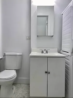 Rented by Sapphire Realty Holdings LLC | media 5