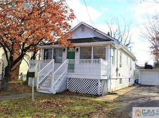 17 Charles St, Edison, NJ 08820