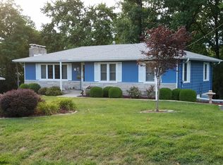 46 Oak Ridge Dr, Decatur, IL 62521