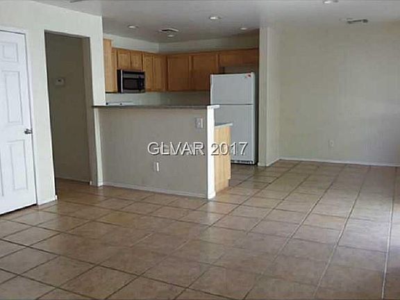 2nd image of 10563 Pueblo Springs St