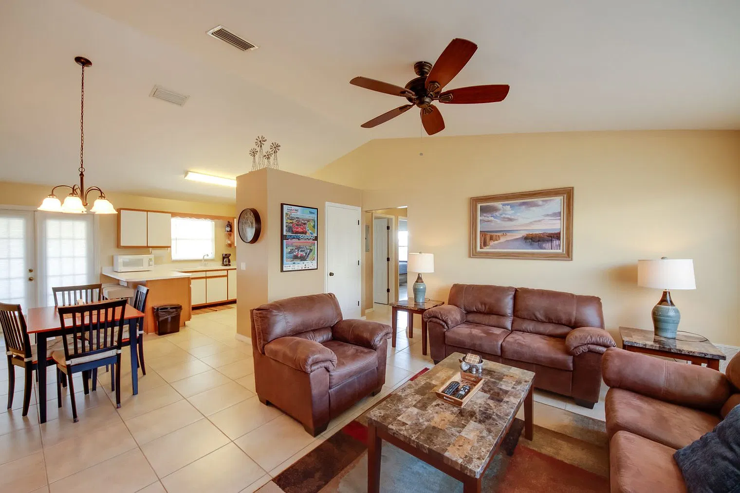 2 bed, 2.0 bath, 1184 sqft, $3,478 — Photo 2