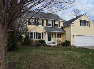 21 Strawberry Hill Ln, Reading, MA 01867