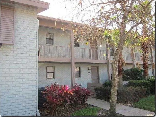 2nd image of 3058 Plaza Terrace Dr #3058
