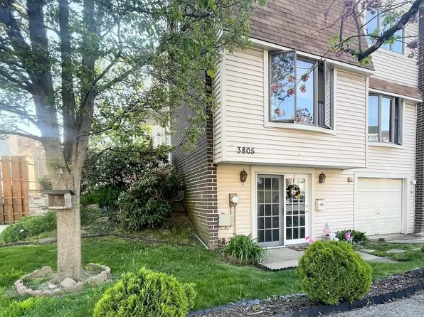 3805 Patrician Dr, Philadelphia, PA 19154