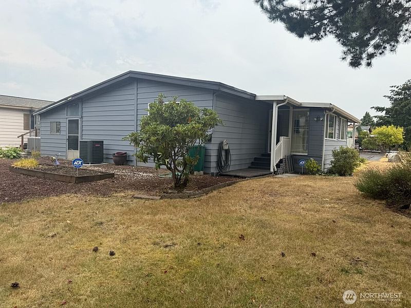 3rd image of 11436 SE 208th Street