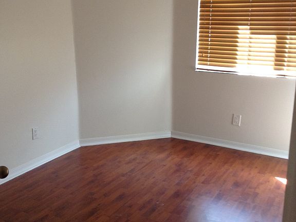 5th image of 20861 NW 3rd Ln