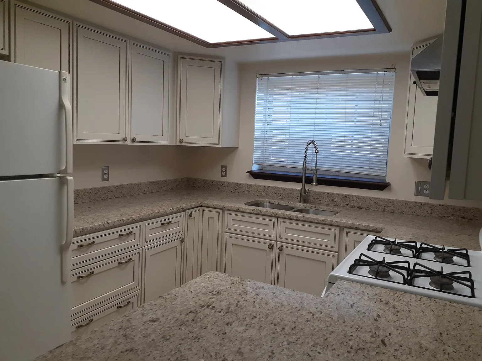 3 bed, 1480 sqft, $1,450 — Photo 2