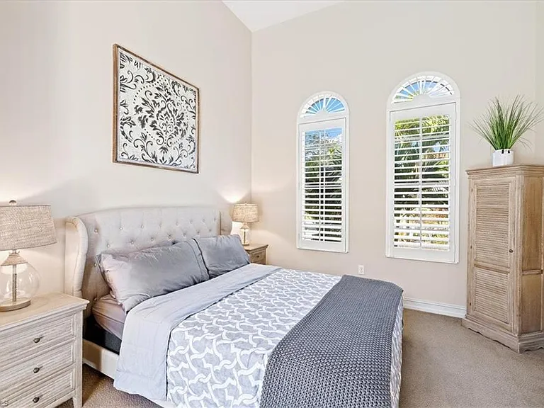9094 Sahalee Ct — Photo 40