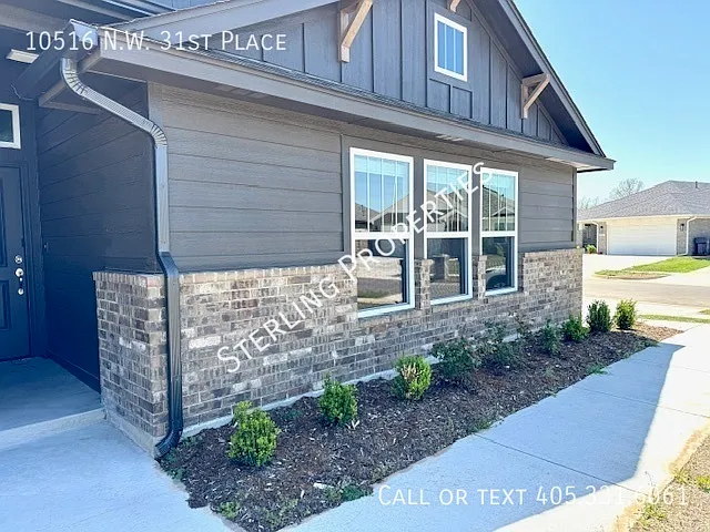 10516 NW 31st Pl — Photo 6