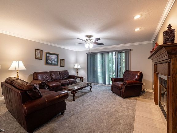3rd image of 21727 Briar Bush Ln