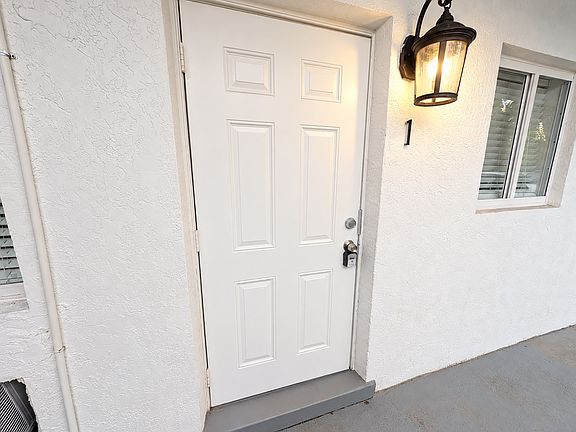2nd image of 701 SW 14th Ave APT 1