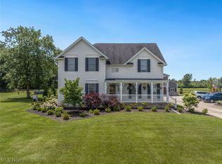 37785 Barres Rd, North Ridgeville, OH 44039