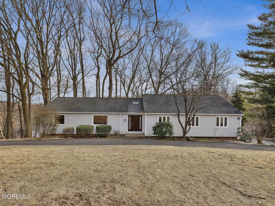 18 Huntley Road, Holmdel, NJ 07733