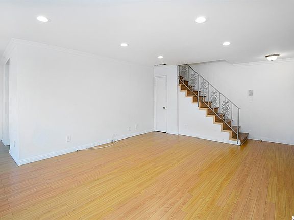 4th image of 544 E Cypress Ave APT H