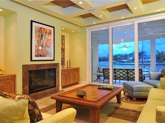 4th image of 852 Siesta Dr