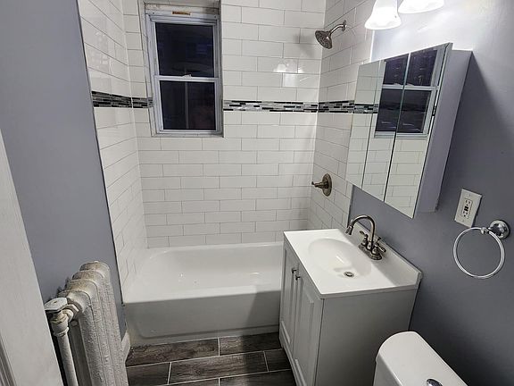 4th image of 255 Lafayette Ave #1AB