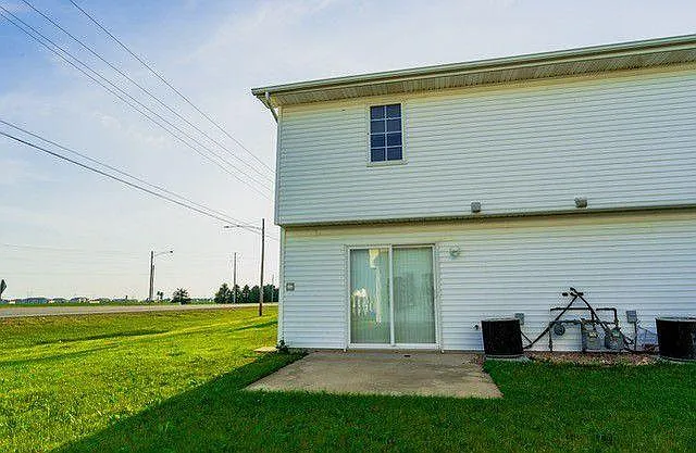 27 Fetzer Ct #4 — Photo 9