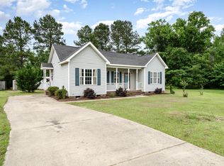 26 Selby Ct, Holly Springs, NC 27540