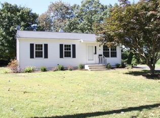 38 Beechwood Dr, Ansonia, CT 06401