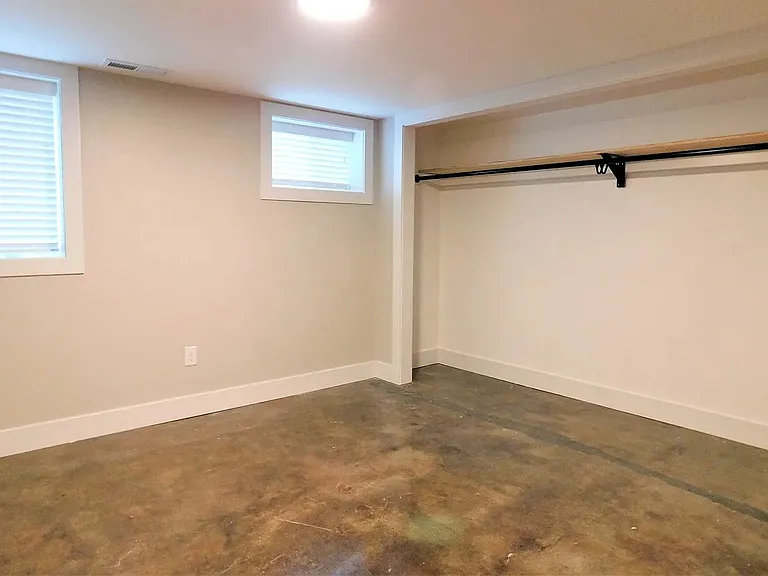 7321 SE Ellis St #B — Photo 3