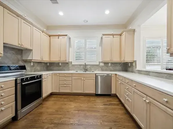 6837 Staffordshire Blvd, Houston, TX 77030