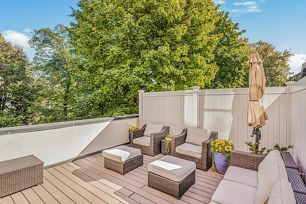 Sold by Oxford Property Group | media 15