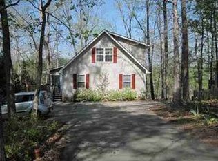212 Lake Breeze Ln, Westminster, SC 29693