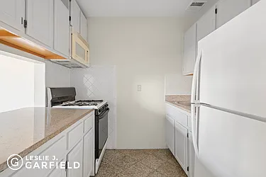 Rented by Leslie J. Garfield