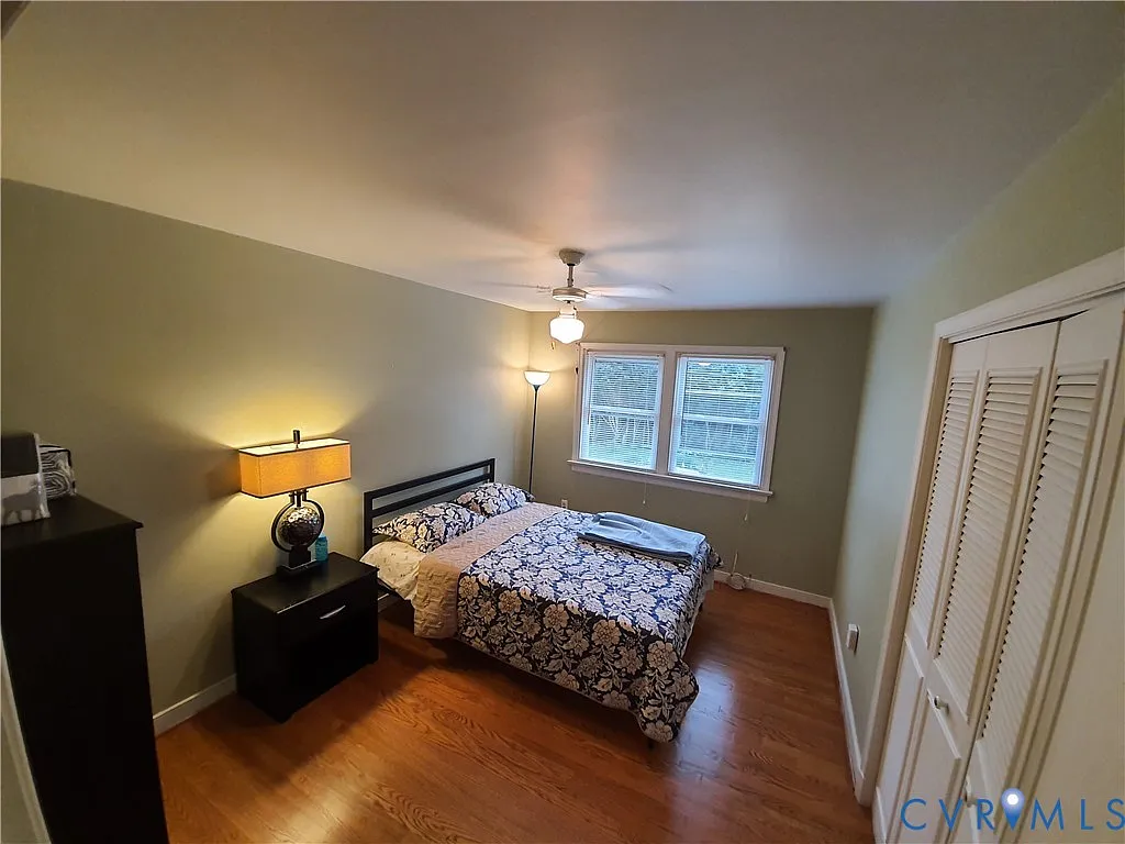 4 bed, 2.5 bath, 2442 sqft, $2,500 — Photo 3