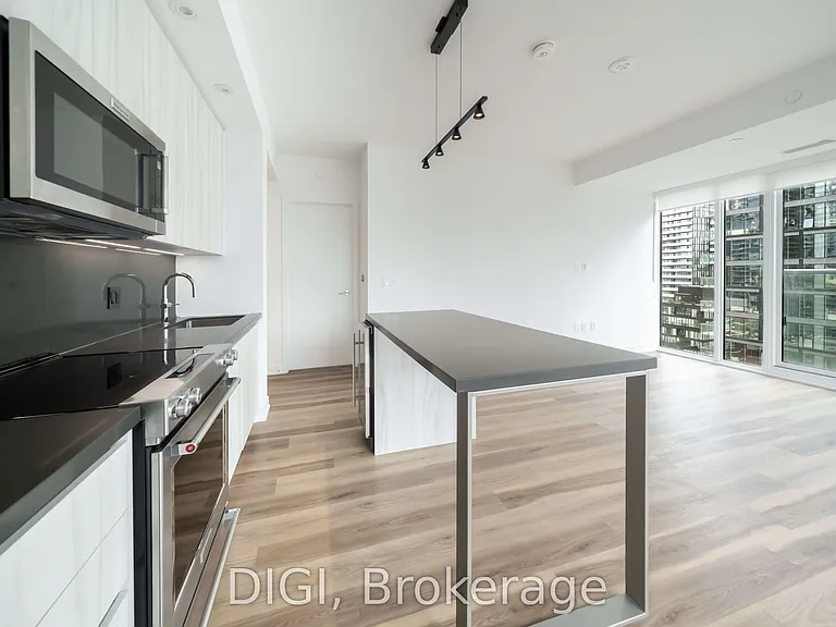 8 Gloucester St #2603 — Photo 4