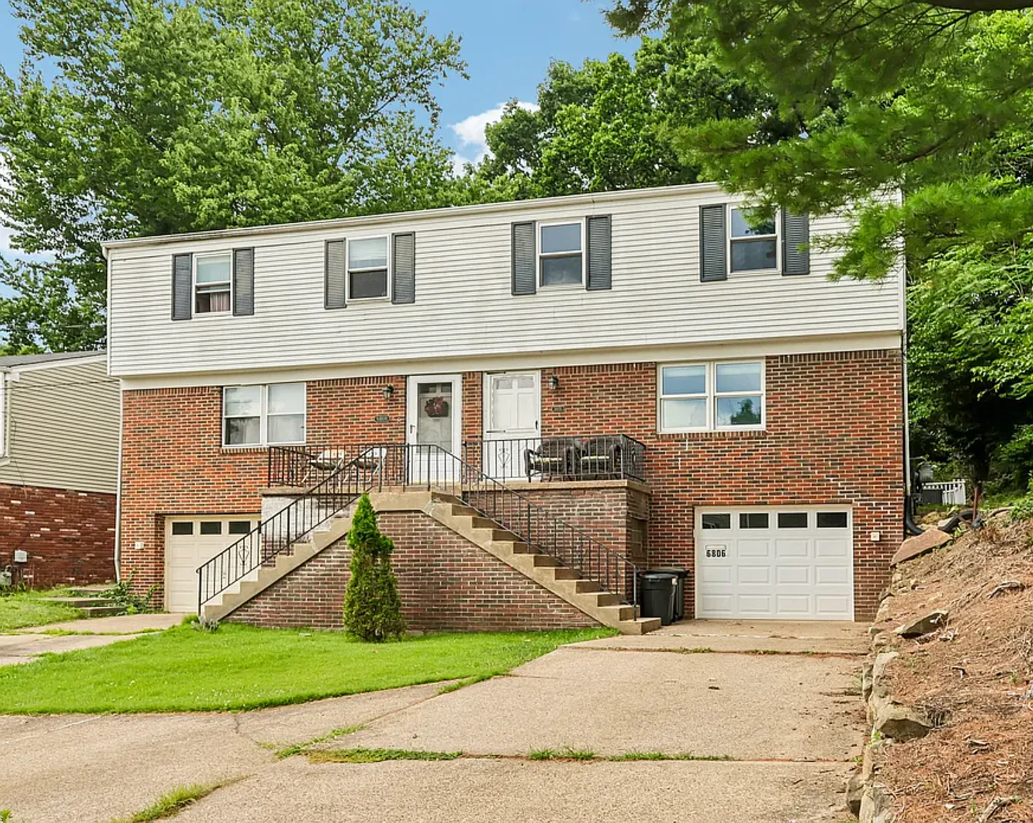 3 bed, 3310 sqft, $2,095 — Photo 1