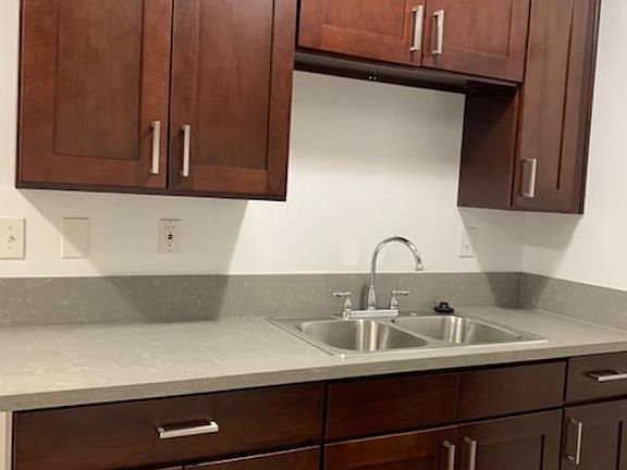 3rd image of 1537 Palm Ave APT F