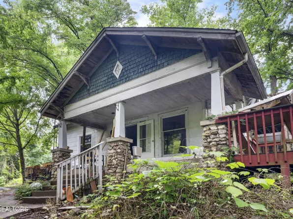 5530 N Broadway St, Knoxville, TN 37918