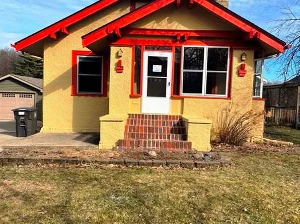 709 41st St, Des Moines, IA 50312