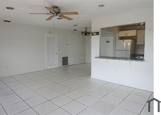 5th image of 7913 Ramona St