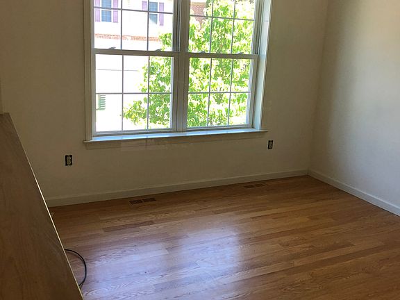 5th image of 3174 Carnegie Dr