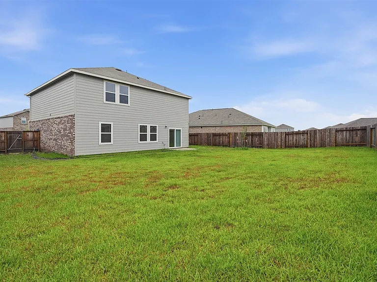 21630 Cottage Ln — Photo 34