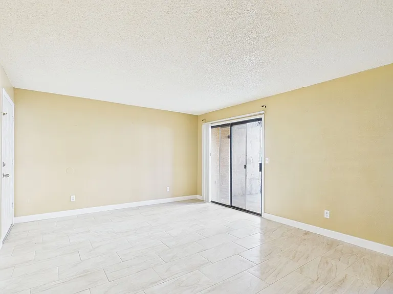 5236 W Peoria Ave #140 — Photo 8