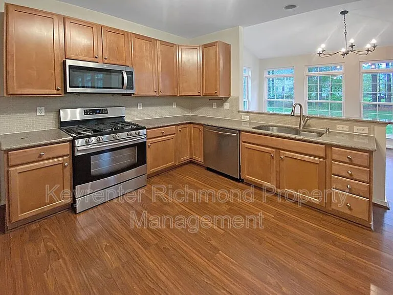 229 Ashbury Hills Dr — Photo 8