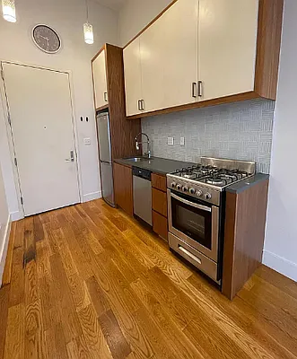 Rented by Hagstrom Management Inc | media 14