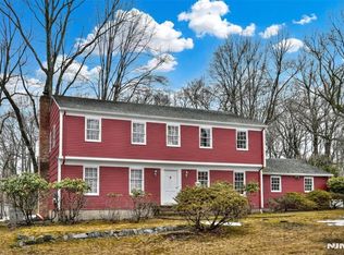 40 Hering Rd, Montvale, NJ 07645