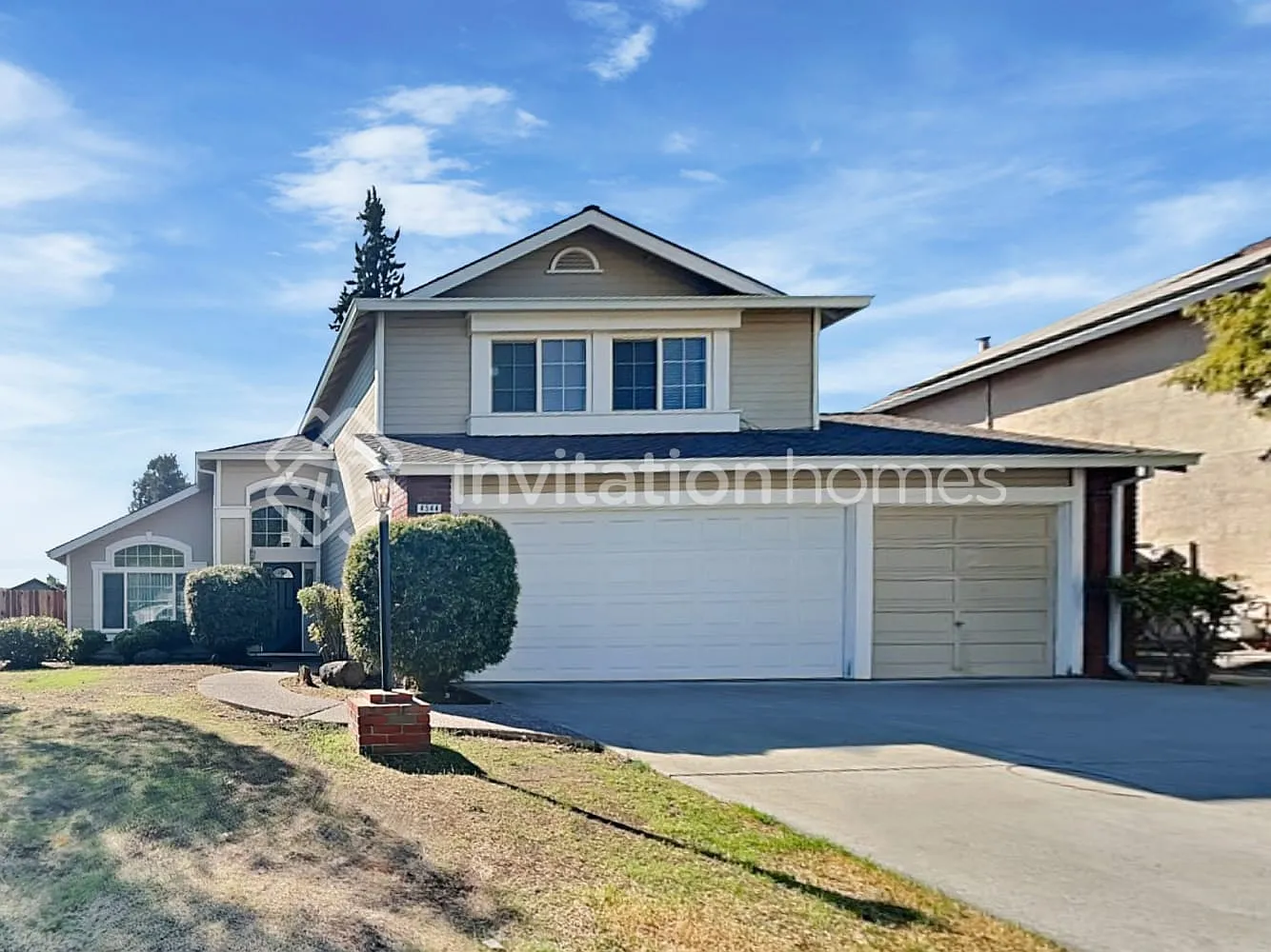 4544 Roebuck Way photo 1