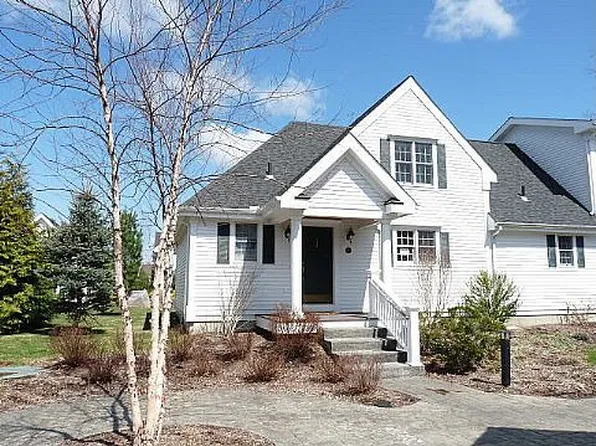 11 Augusta Cir, Moodus, CT 06469