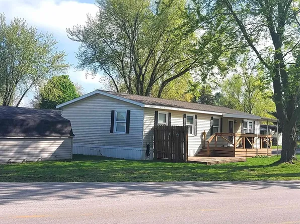 4548 Goldenrod Dr, Traverse City, MI 49685