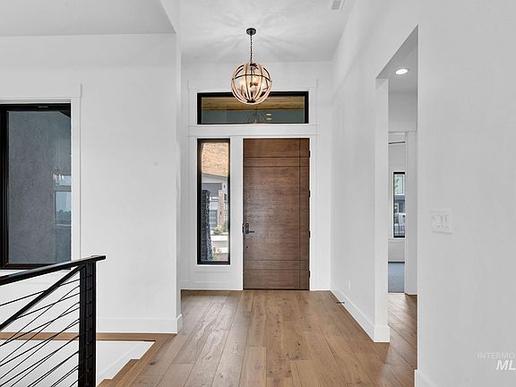 5th image of 1521 S Trent Point Way