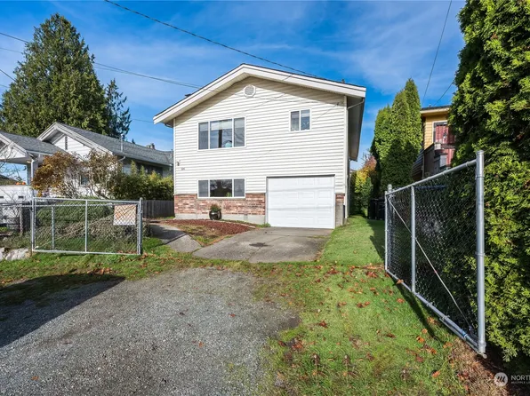 326 N 100th St, Seattle, WA 98133